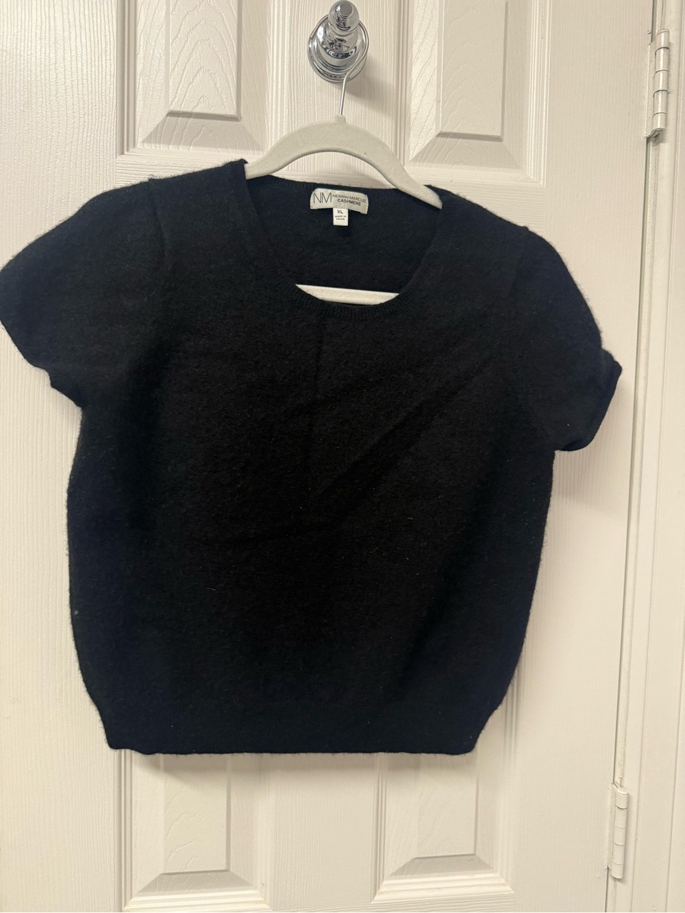 Neiman Marcus Black Short-Sleeve Cashmere Women's Sweater